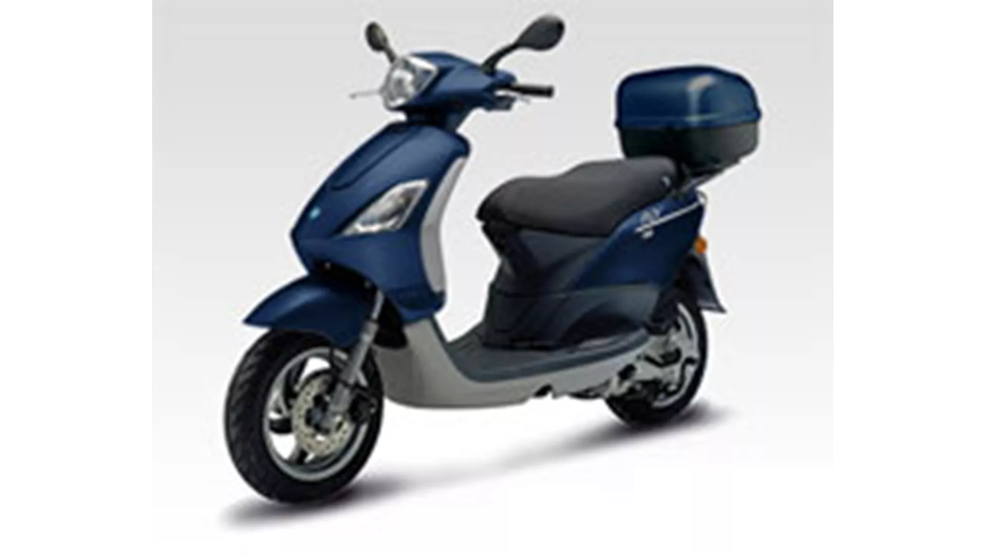 Piaggio Fly 125 - Image 3 Piaggio Fly 125 - Image 3