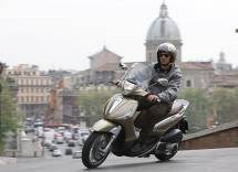 Piaggio Beverly 300 i.e. 2012 - Bild 9 Piaggio Beverly 300 i.e. 2012 - Bild 9