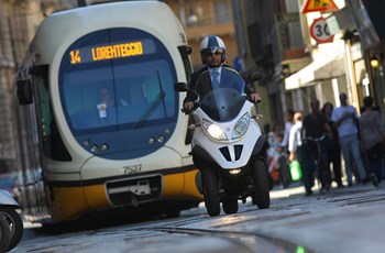 Piaggio MP3 Hybrid 300 LT 2012 - Bild 10