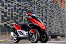 Piaggio MP3 300 i.e.Yourban LT 2012 - Bild 11 Piaggio MP3 300 i.e.Yourban LT 2012 - Bild 11