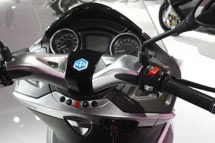 Piaggio X10 500 i.e. ABS 2012 - Bild 7 Piaggio X10 500 i.e. ABS 2012 - Bild 7