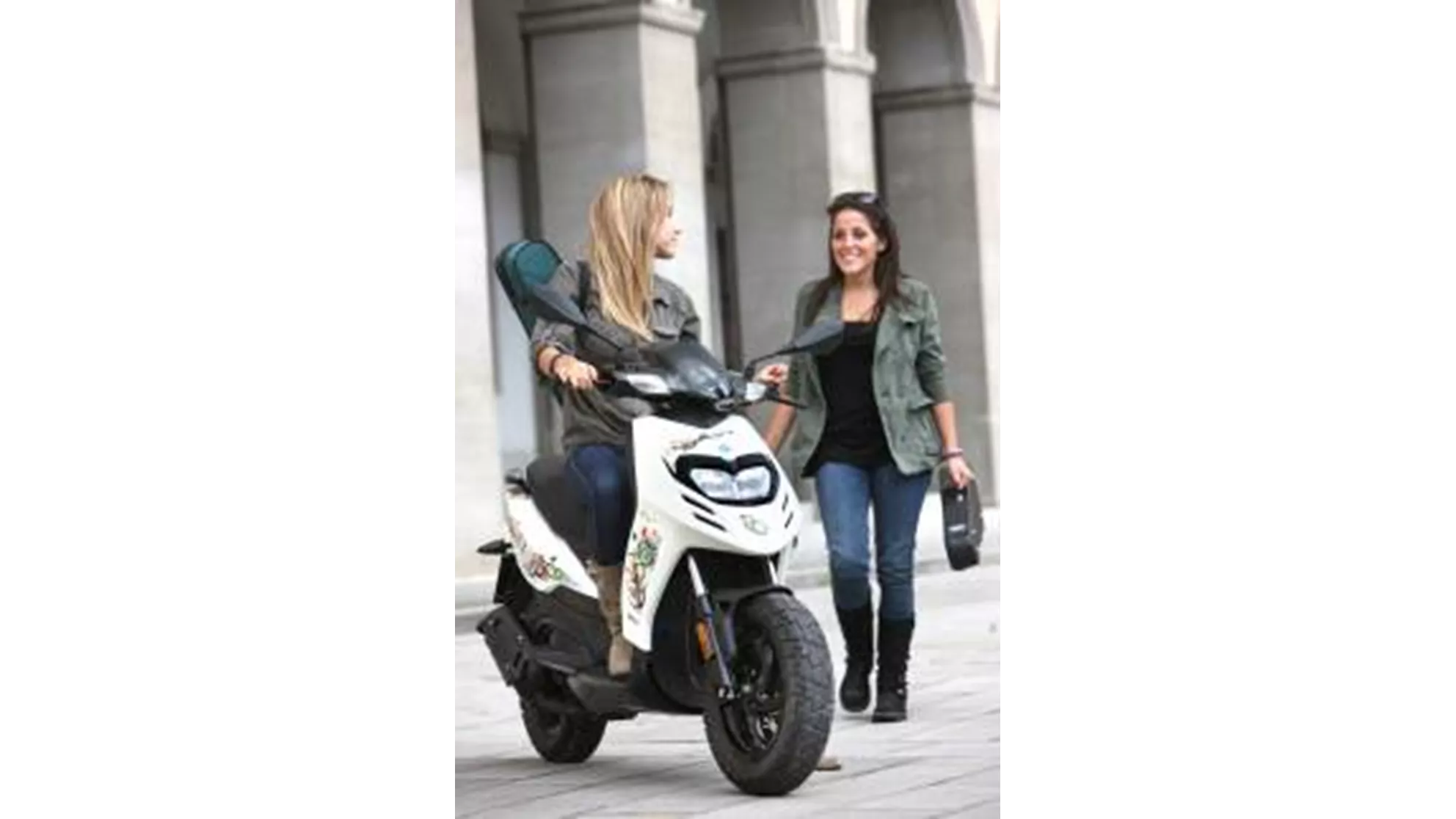 Piaggio Typhoon Sport 50 2T - Image 7 Piaggio Typhoon Sport 50 2T - Image 7