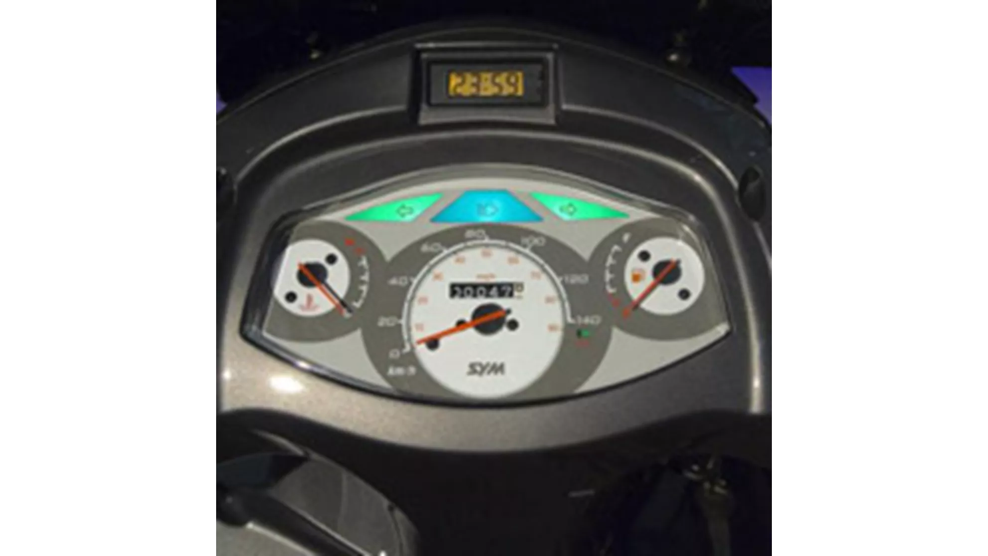 Sym HD 125 EVO - Image 2 Sym HD 125 EVO - Image 2