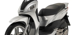 Peugeot Tweet 125 2012 vs Sym Symphony 125 2012