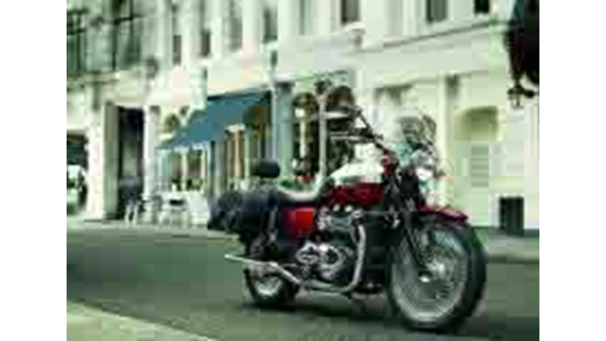 Triumph Bonneville T100 - Image 5 Triumph Bonneville T100 - Image 5