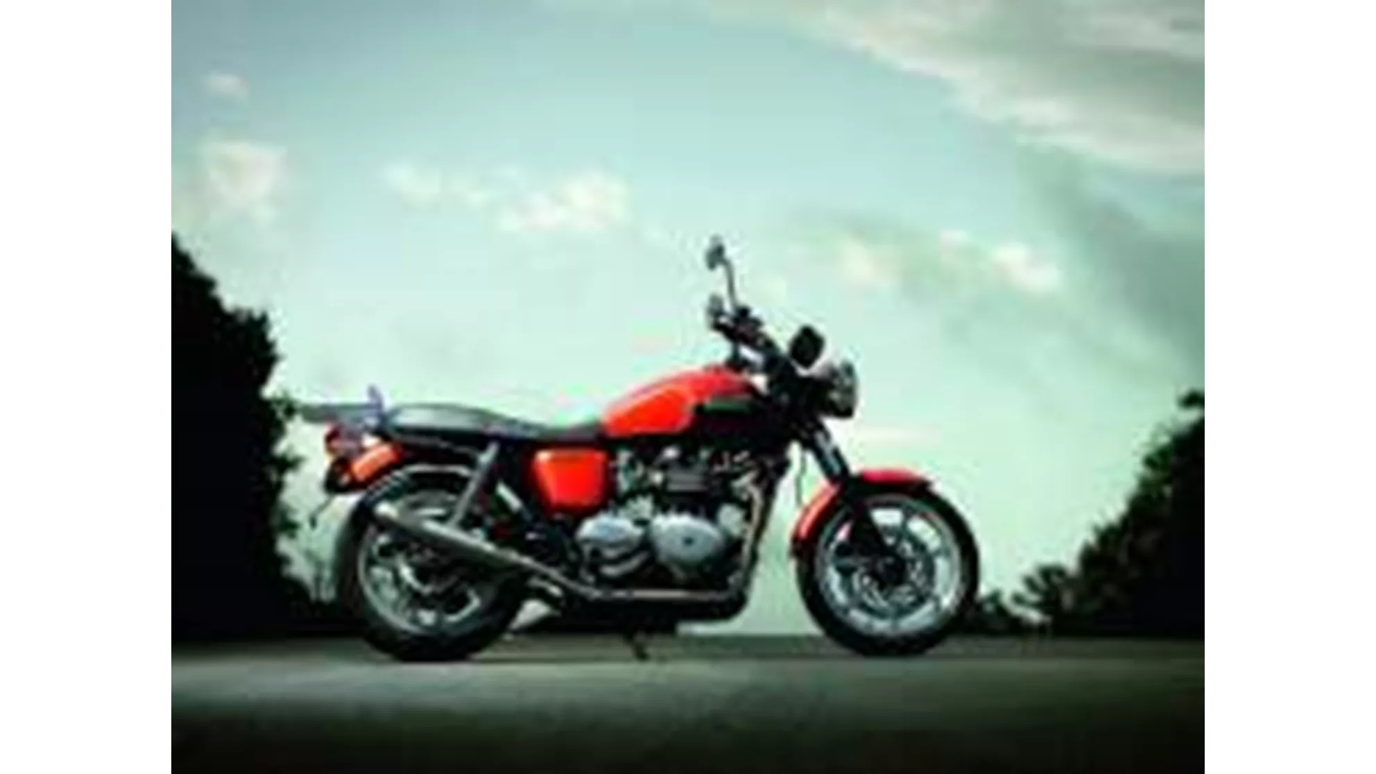 Triumph Bonneville SE - Image 1 Triumph Bonneville SE - Image 1