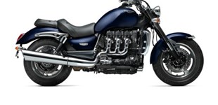 Triumph Rocket III Roadster 2011 vs Triumph Rocket III Roadster 2012