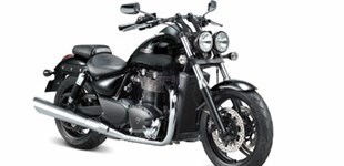 BMW R 18 Classic 2021 vs Triumph Thunderbird Storm 2012