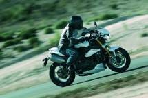 Triumph Speed Triple R 2012 - Bild 5 Triumph Speed Triple R 2012 - Bild 5