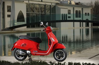 Vespa GTS 125 ie Super 2012 - Bild 12