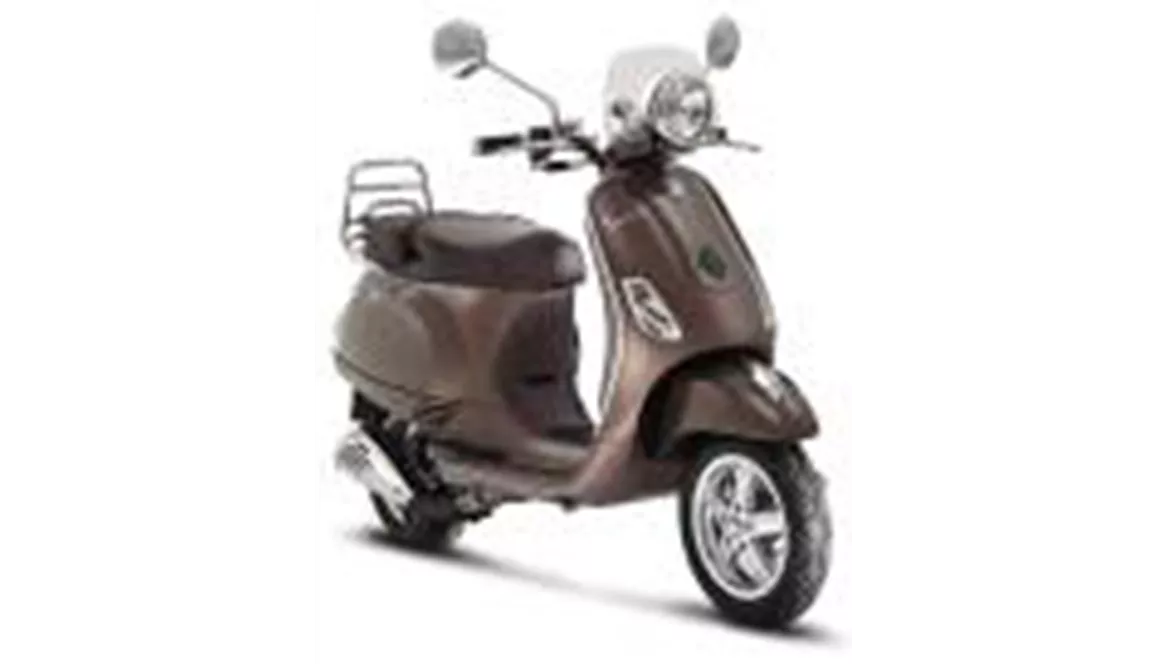Vespa LXV 125 ie Vie della Moda 2012 Vespa LXV 125 ie Vie della Moda 2012