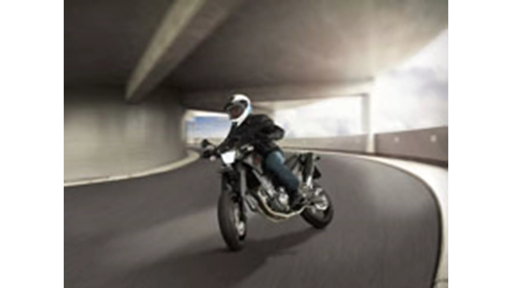 Yamaha XT 660X - Image 6 Yamaha XT 660X - Image 6