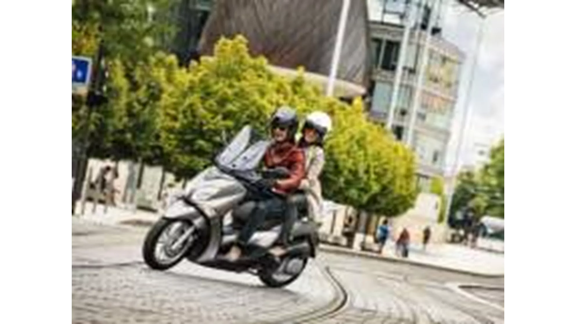 Yamaha X-City 250 - Image 7 Yamaha X-City 250 - Image 7