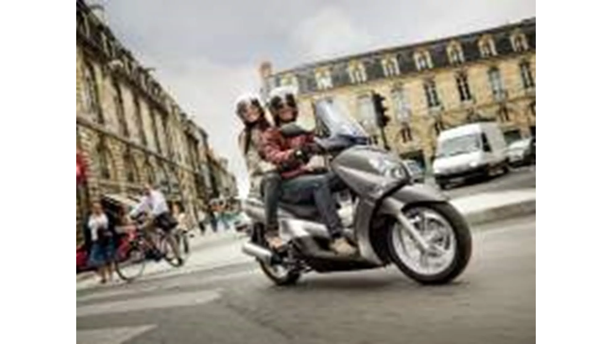 Yamaha X-City 250 - Image 9 Yamaha X-City 250 - Image 9