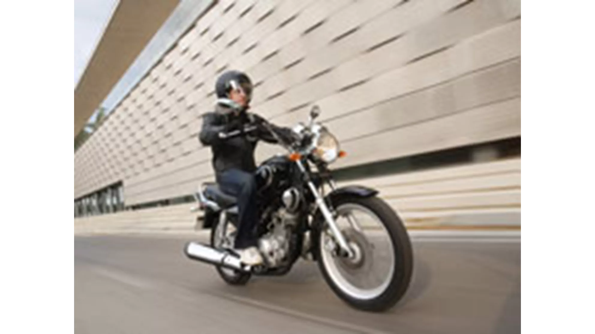 Yamaha YBR 125 Custom - Image 5 Yamaha YBR 125 Custom - Image 5