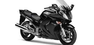 Honda VFR 1200 F 2012 vs Yamaha FJR1300A 2012 Honda VFR 1200 F 2012 vs Yamaha FJR1300A 2012