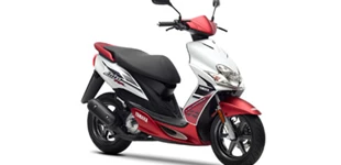 Yamaha Jog-RR 2012 vs Yamaha Aerox R 2014 Yamaha Jog-RR 2012 vs Yamaha Aerox R 2014