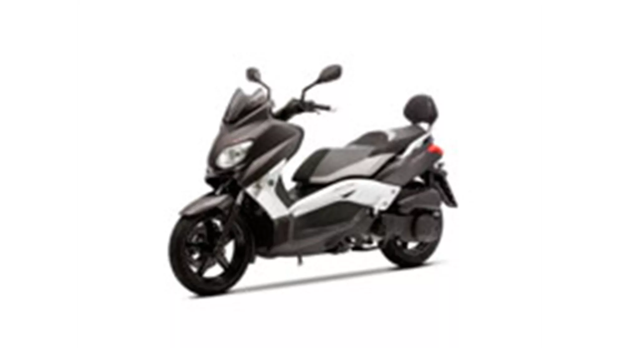 Yamaha X-Max 250 Sport - Image 3 Yamaha X-Max 250 Sport - Image 3