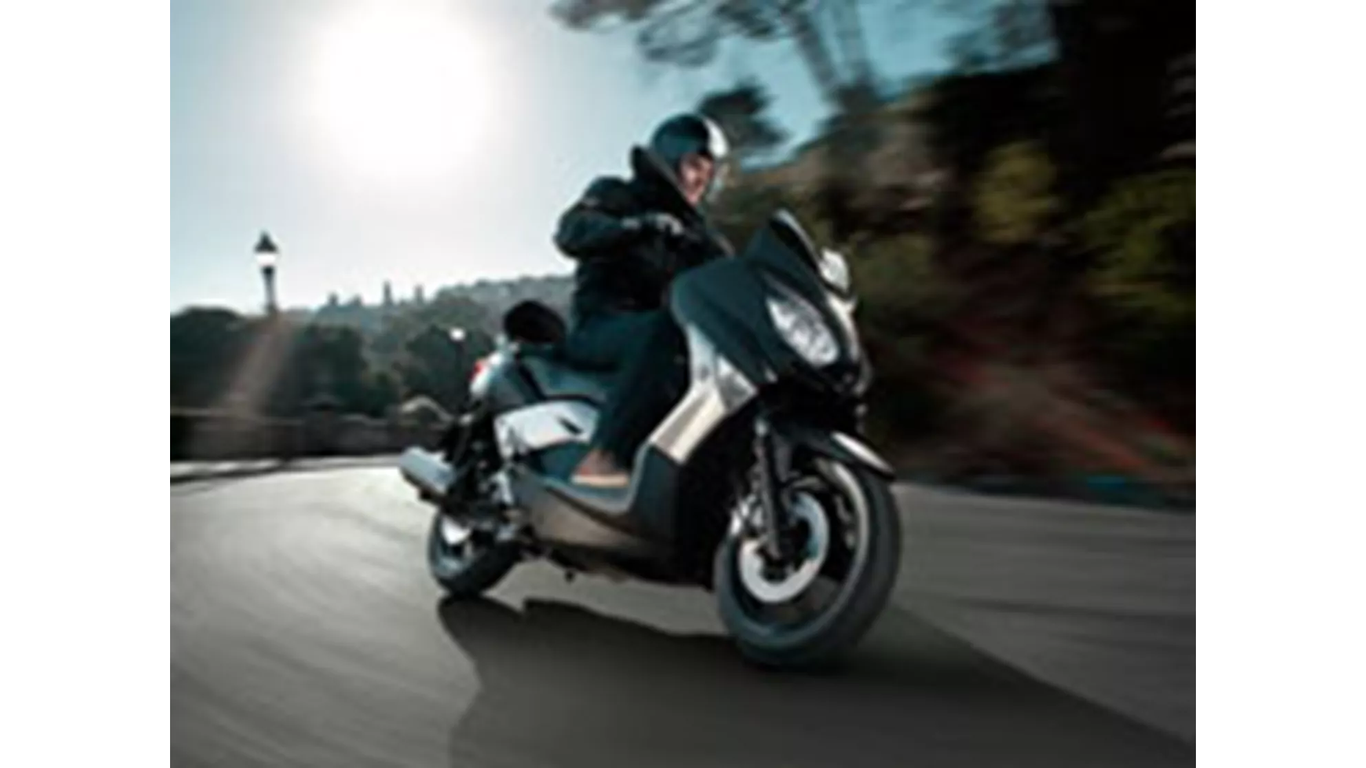 Yamaha X-Max 250 Sport - Image 9 Yamaha X-Max 250 Sport - Image 9