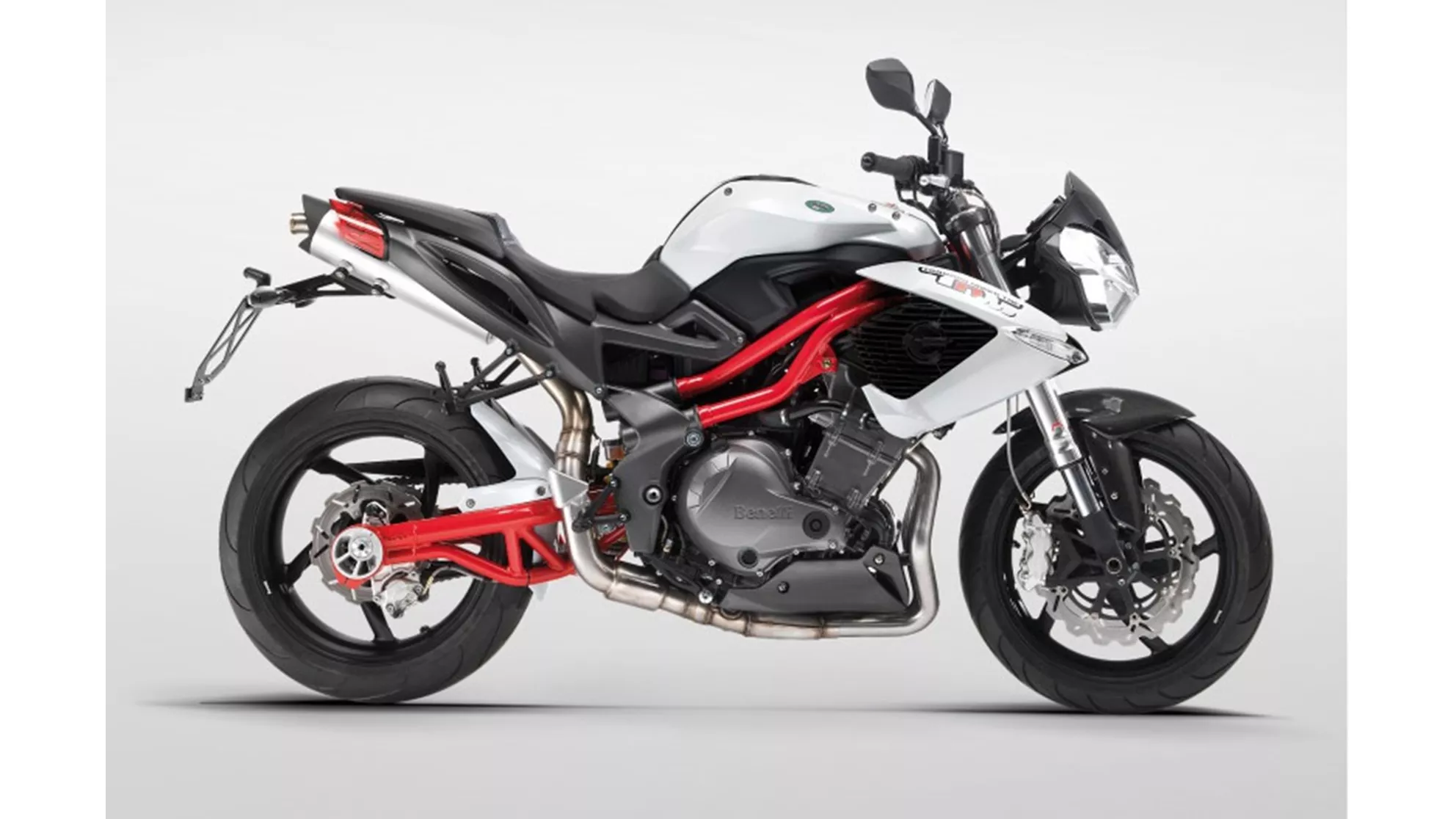 Benelli Cafe Racer 899 - Image 4 Benelli Cafe Racer 899 - Image 4