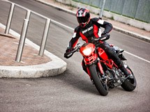Ducati Hypermotard 1100 2012 - Bild 7 Ducati Hypermotard 1100 2012 - Bild 7