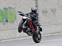 Ducati Streetfighter S 2012 - Bild 8 Ducati Streetfighter S 2012 - Bild 8