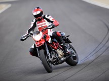Ducati Hypermotard 1100 Evo SP 2012 - Bild 8 Ducati Hypermotard 1100 Evo SP 2012 - Bild 8