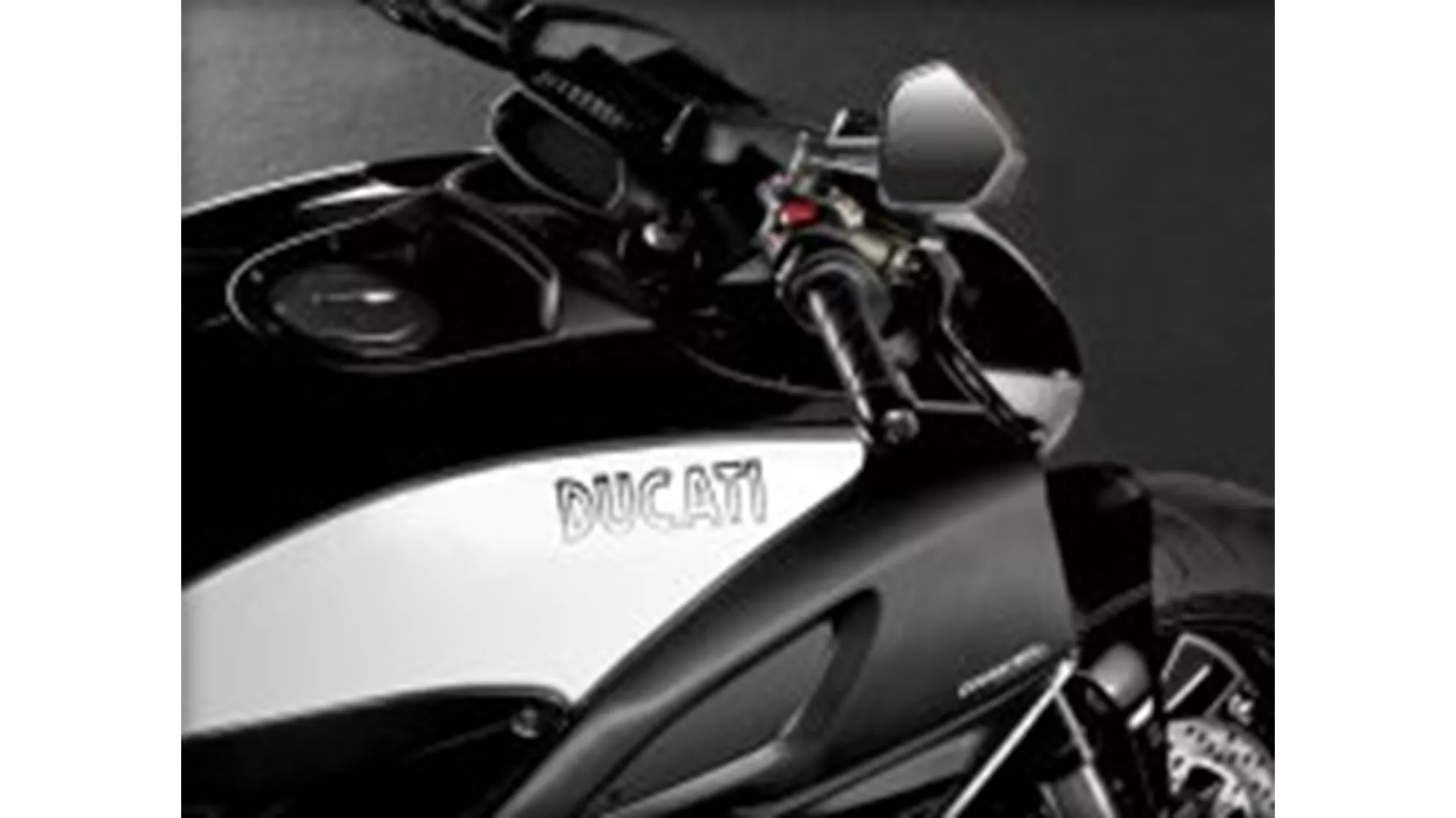 Ducati Diavel 1200 - Image 1 Ducati Diavel 1200 - Image 1