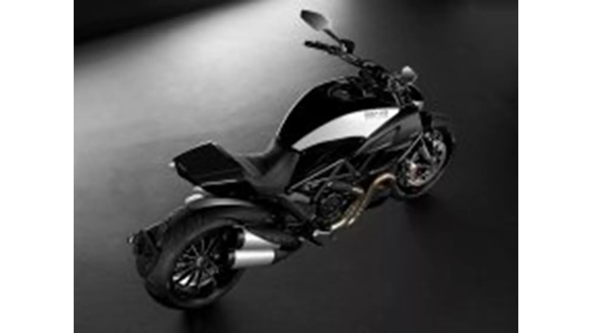 Ducati Diavel 1200 - Image 3 Ducati Diavel 1200 - Image 3