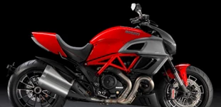 Ducati Diavel 1200 2012 vs Harley-Davidson Softail Low Rider ST 2025 Ducati Diavel 1200 2012 vs Harley-Davidson Softail Low Rider ST 2025