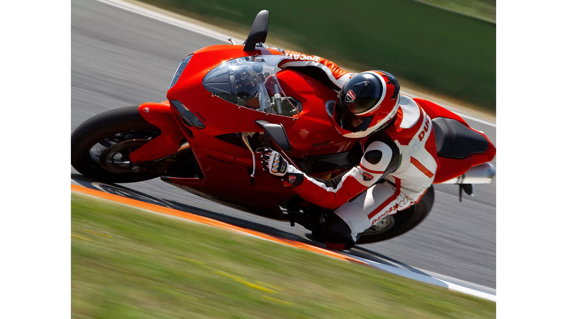 Ducati 848 EVO - Image 11 Ducati 848 EVO - Image 11