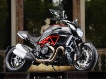 Ducati Diavel Carbon 2012 - Bild 7 Ducati Diavel Carbon 2012 - Bild 7