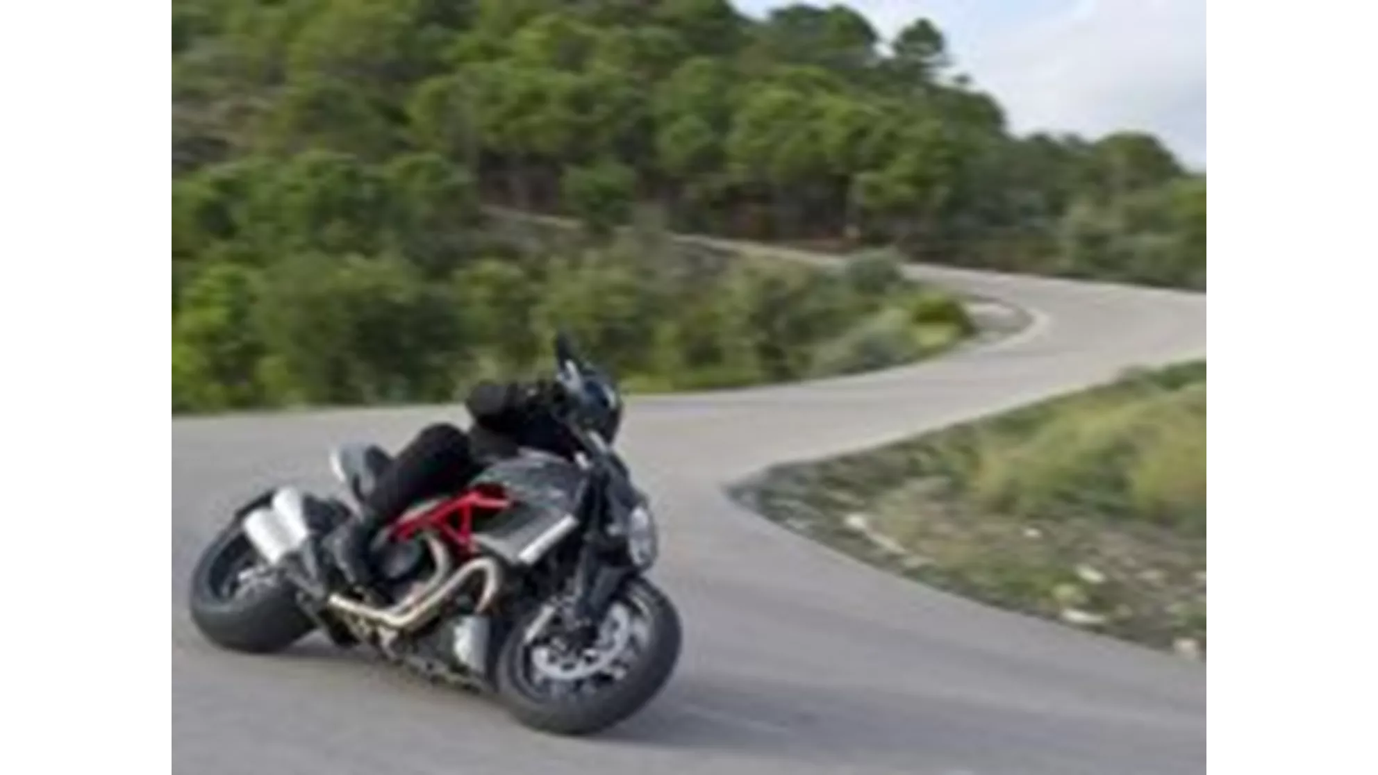 Ducati Diavel Carbon - Image 9 Ducati Diavel Carbon - Image 9