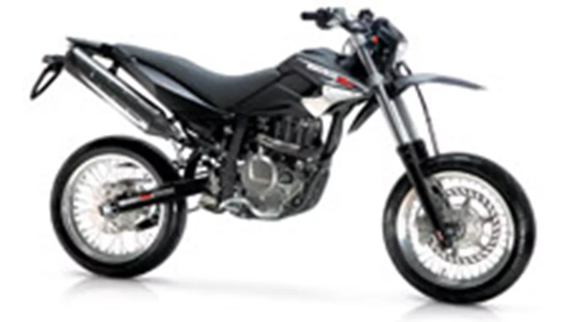 Beta M4 - 4T 2012 Beta M4 - 4T 2012