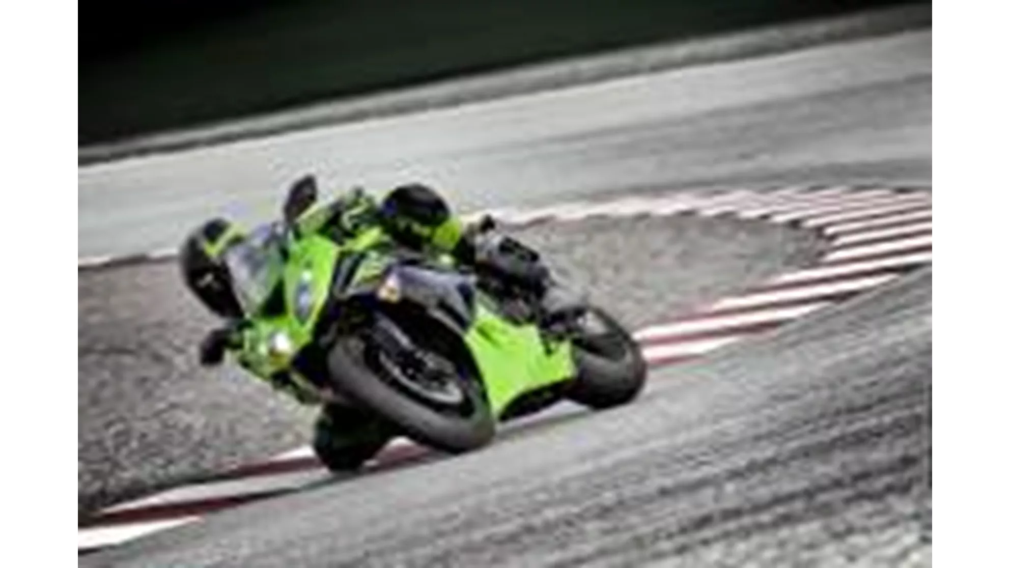 Kawasaki Ninja ZX-6R - Image 3 Kawasaki Ninja ZX-6R - Image 3