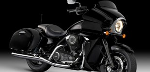Harley-Davidson Touring Electra Glide Ultra Limited FLHTK 2024 vs Kawasaki VN 1700 Voyager Custom 2012