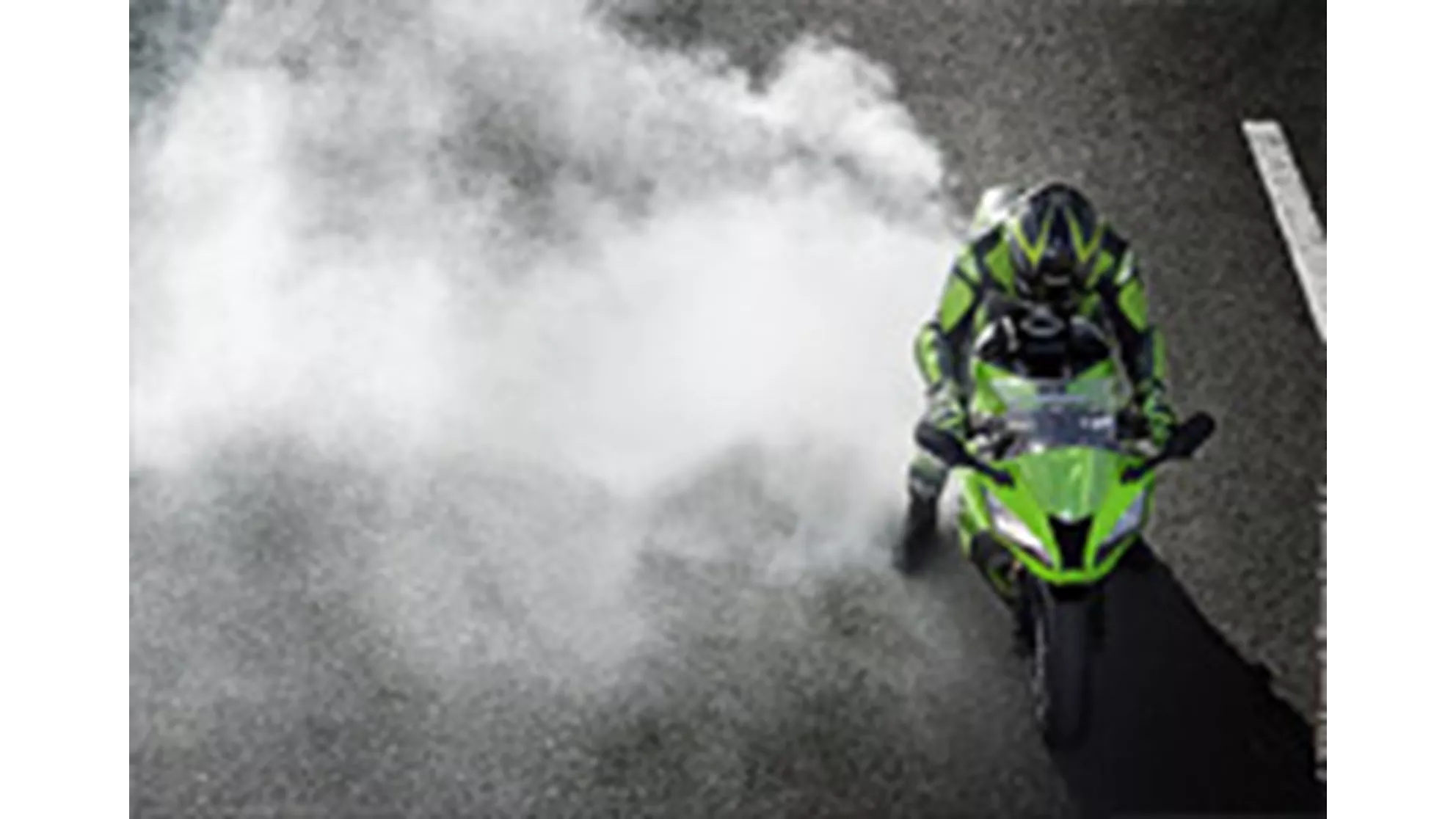 Kawasaki Ninja ZX-10R - Image 2 Kawasaki Ninja ZX-10R - Image 2