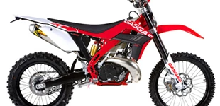 GASGAS EC 300 Racing 2013 vs GASGAS EC 300 E 2012 GASGAS EC 300 Racing 2013 vs GASGAS EC 300 E 2012