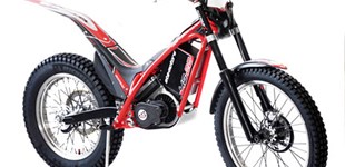 GASGAS TXT E 4820 ETA 2012 vs Harley-Davidson Sportster XL 1200CX Roadster 2018