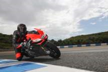 Aprilia RSV 4 Factory 2012 - Bild 9 Aprilia RSV 4 Factory 2012 - Bild 9