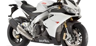 BMW S 1000 RR 2020 vs Aprilia RSV 4 R 2012