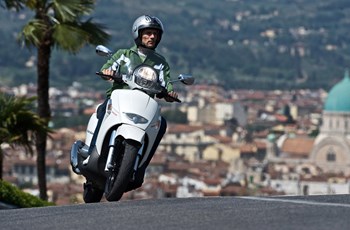 Aprilia Scarabeo 300 i.e. 2012 - Bild 10