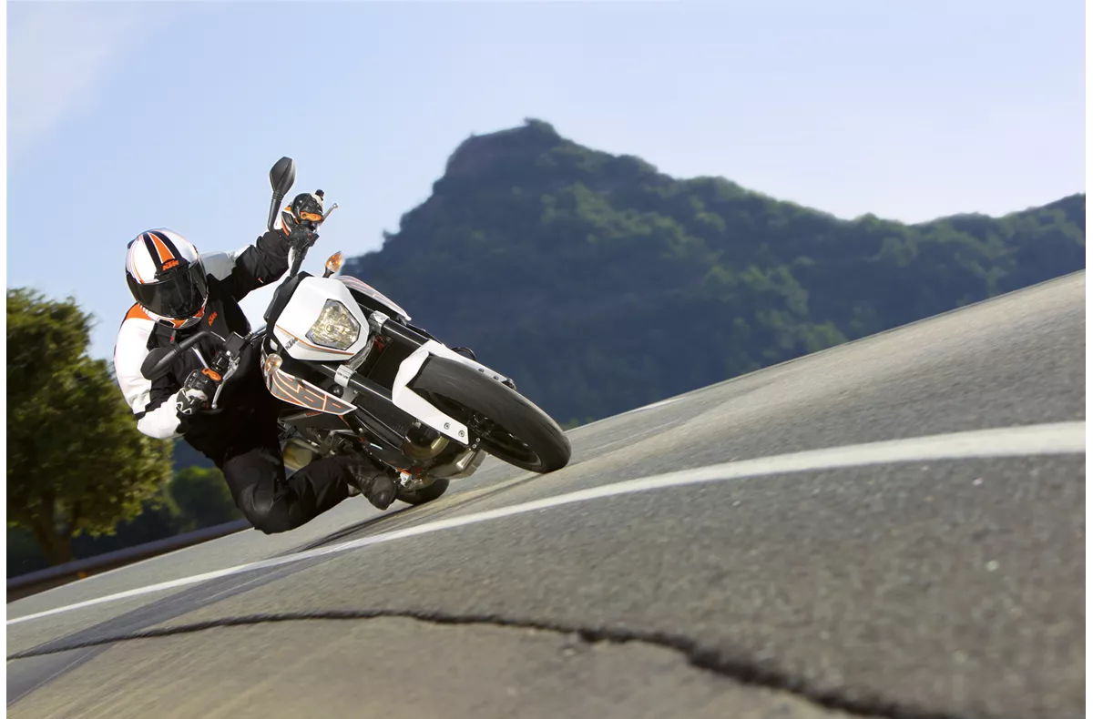 KTM 690 Duke KTM 690 Duke