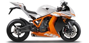 Indian FTR R Carbon 2021 vs KTM 1190 RC8 R 2013