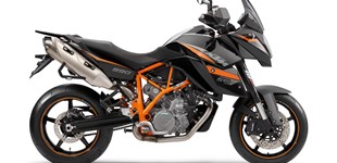 Ducati Hypermotard 950 2020 vs KTM 990 Supermoto T 2013