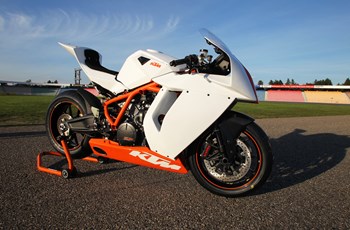 KTM 1190 RC8 R Track 2013 - Bild 9 KTM 1190 RC8 R Track 2013 - Bild 9