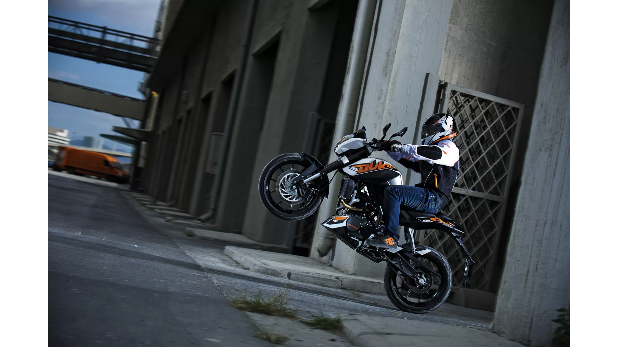 KTM 125 Duke - Image 9 KTM 125 Duke - Image 9