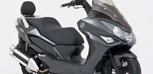 Daelim S300 FI 2014 vs Daelim S3 125 2013