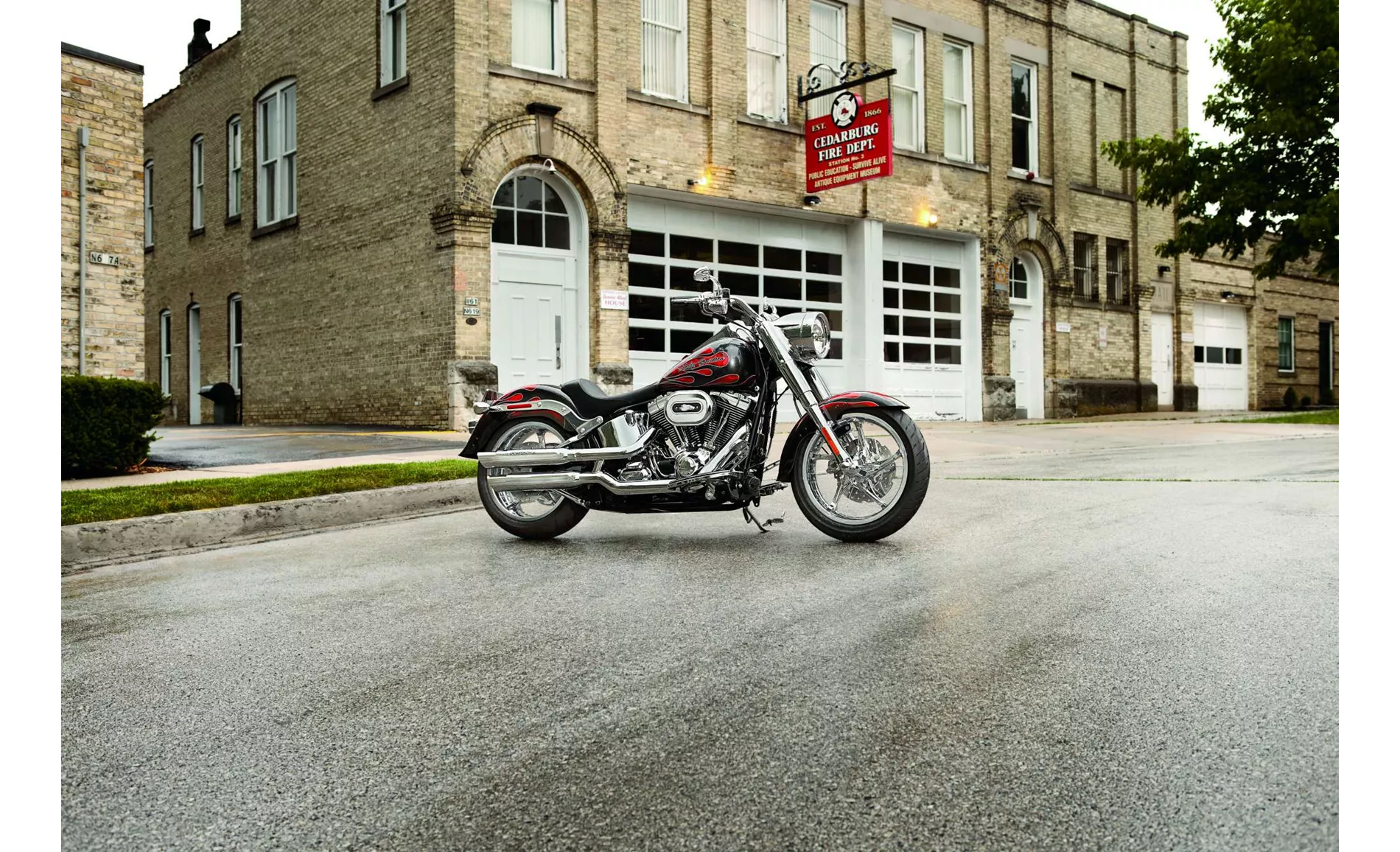 Harley-Davidson Softail Heritage Classic FLSTC 2013