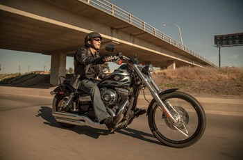 Harley-Davidson Dyna Wide Glide FXDWG 2013 - Bild 8 Harley-Davidson Dyna Wide Glide FXDWG 2013 - Bild 8